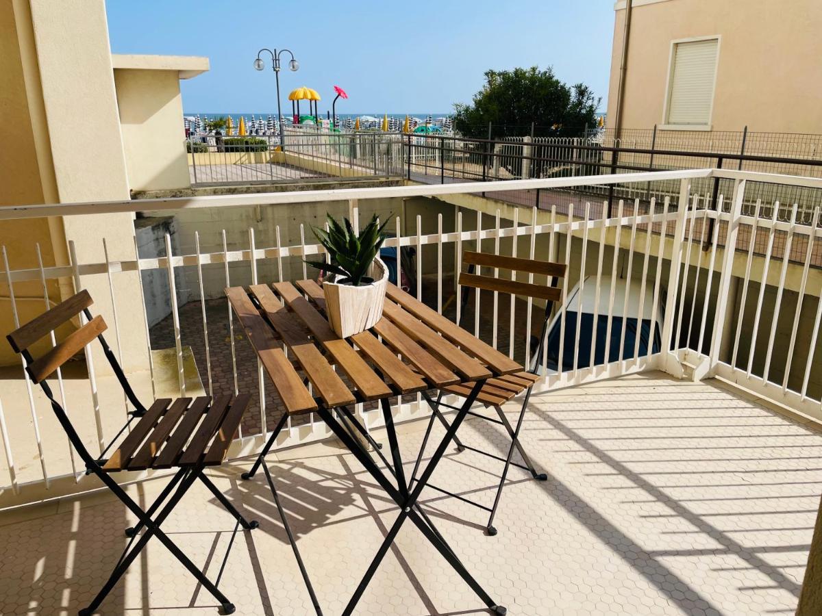 Appartamento Cima - Vista Mare, 3 Camere, Wifi, Family Apartment ลิโดดิเยโซโล ภายนอก รูปภาพ
