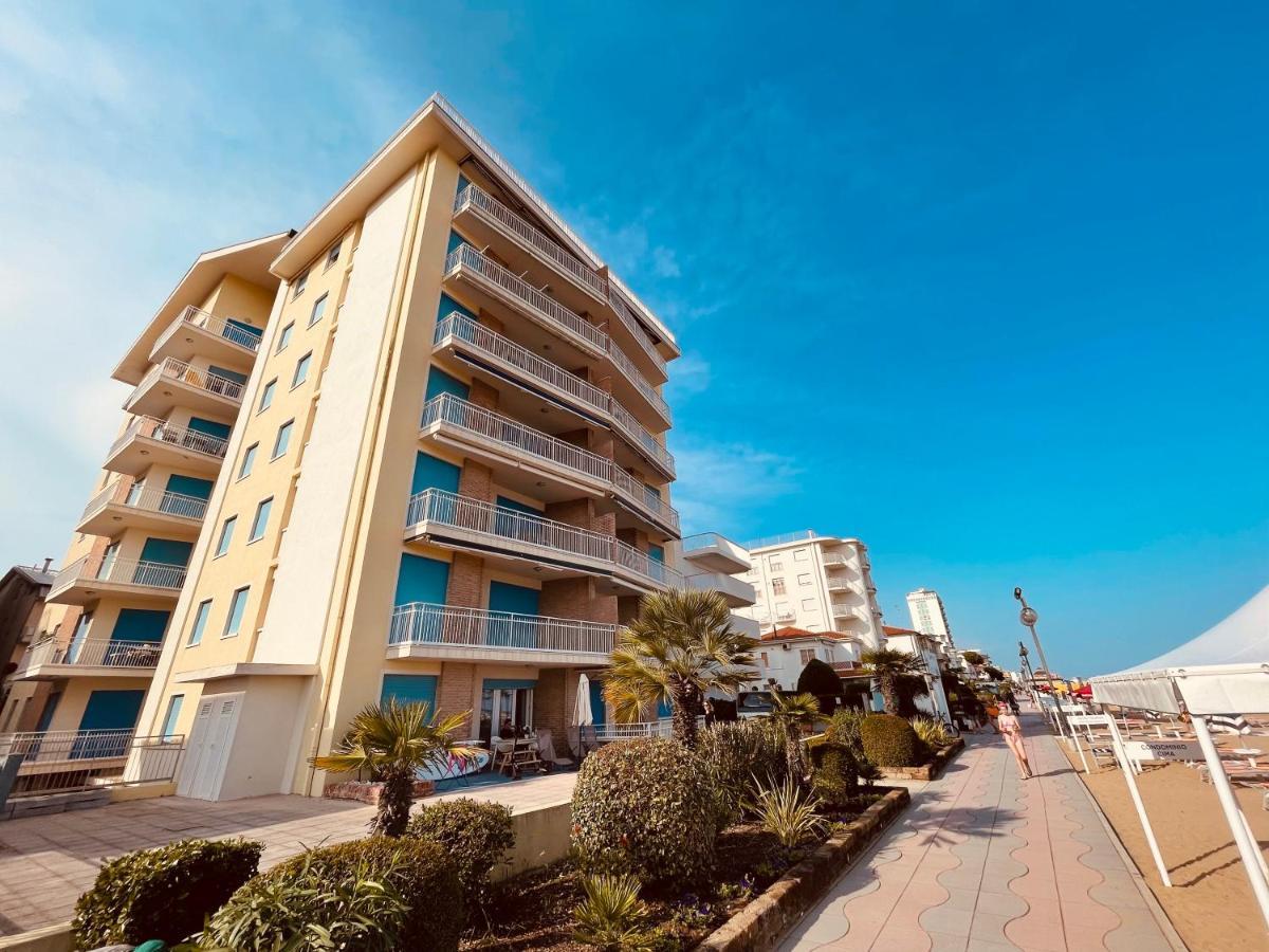 Appartamento Cima - Vista Mare, 3 Camere, Wifi, Family Apartment ลิโดดิเยโซโล ภายนอก รูปภาพ